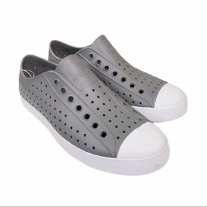 Native Jefferson Shoes   NWT